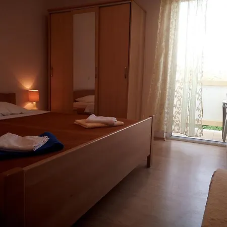 Ivanic Apartment Lopar