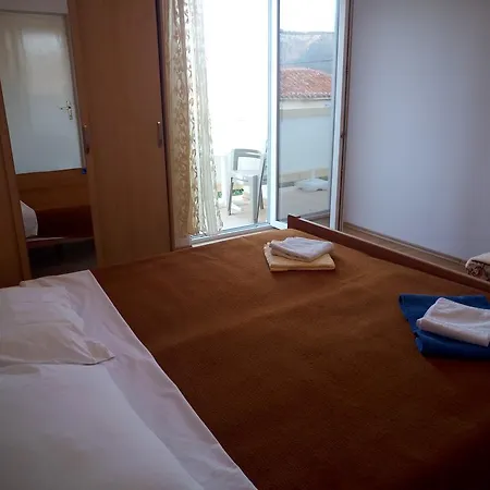 Ivanic Apartment Lopar